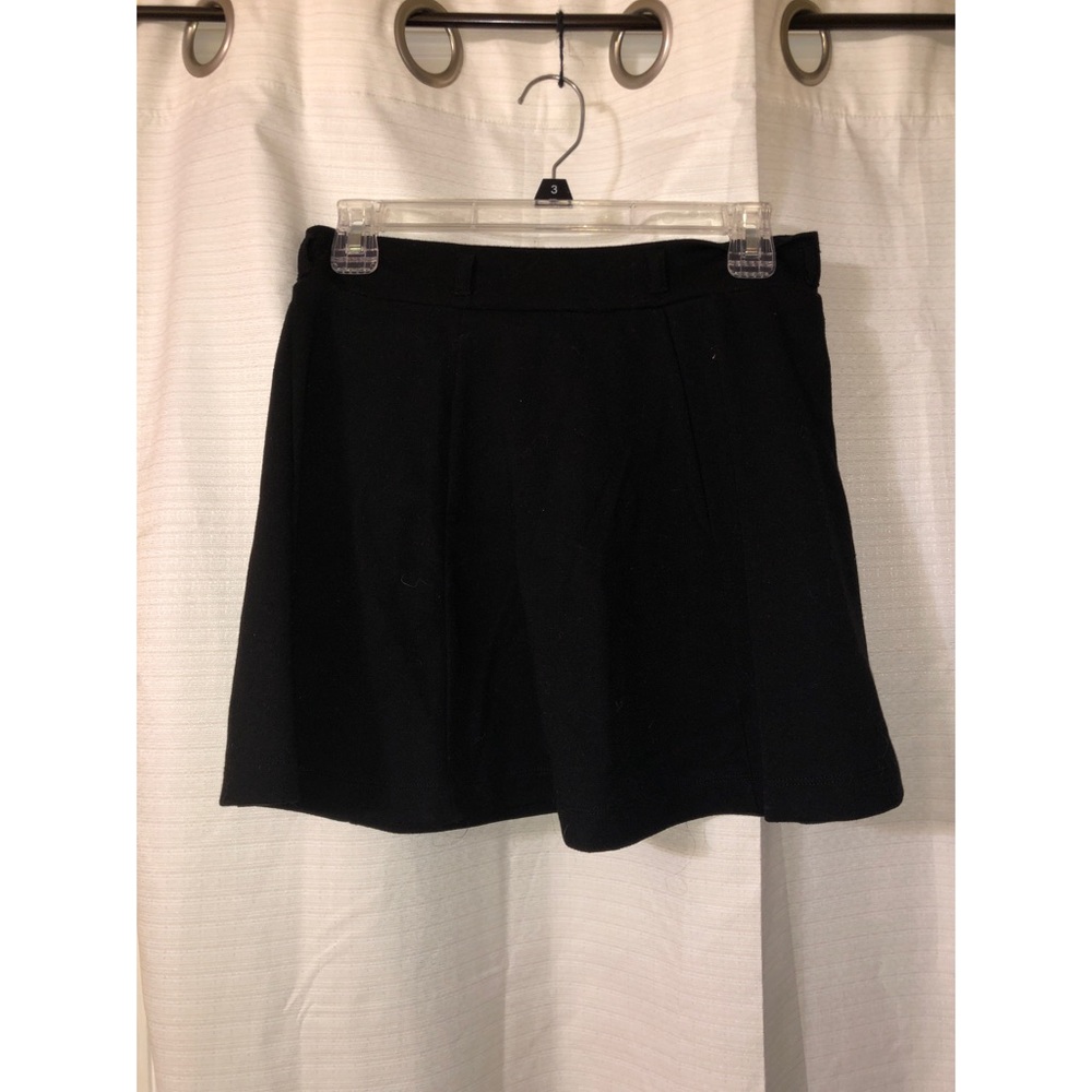 Black skirt